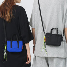Laden Sie das Bild in den Galerie-Viewer, Tragbare Mini-Handy-Tasche