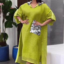 Laden Sie das Bild in den Galerie-Viewer, Fischschuppenkleid mit Kapuze und Pailletten