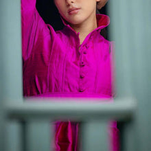 Laden Sie das Bild in den Galerie-Viewer, Einfarbiges Kleid mit Trägerrock