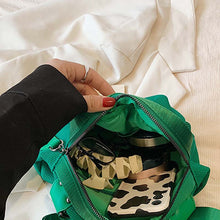 Laden Sie das Bild in den Galerie-Viewer, Shell-Tasche mit großem Fassungsvermögen