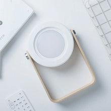 Laden Sie das Bild in den Galerie-Viewer, Faltbare Lampe in Laternenform