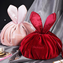Laden Sie das Bild in den Galerie-Viewer, Kosmetiktasche mit Hasenohren