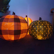 Laden Sie das Bild in den Galerie-Viewer, Halloween Dekoration Kürbis Luftballon
