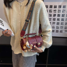 Laden Sie das Bild in den Galerie-Viewer, Mini Boston Bucket Bag mit Schulterriemen