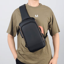 Laden Sie das Bild in den Galerie-Viewer, Brusttasche mit Passwortschutz für Herren
