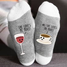 Laden Sie das Bild in den Galerie-Viewer, Socken in den Farben von Weihnachten