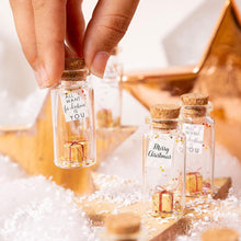 Laden Sie das Bild in den Galerie-Viewer, Weihnachtskarte in einer Flasche