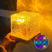 Laden Sie das Bild in den Galerie-Viewer, Wasserplätscherndes Nachtlicht