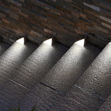 Laden Sie das Bild in den Galerie-Viewer, LED-Solar-Stufenlichter Wasserdichtes Treppenlicht für draußen