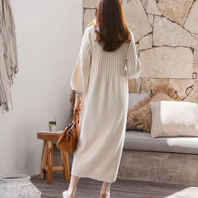 Laden Sie das Bild in den Galerie-Viewer, Lockeres Pulloverkleid mit Laternenärmeln