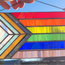 Laden Sie das Bild in den Galerie-Viewer, Fortschritts-Pride-Buntglasflagge