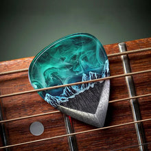 Laden Sie das Bild in den Galerie-Viewer, Nordlicht Gitarrenplektrum Halskette - Bestes Musikergeschenk