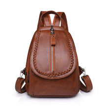 Laden Sie das Bild in den Galerie-Viewer, Twist Clamshell Lederrucksack