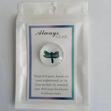 Laden Sie das Bild in den Galerie-Viewer, 🌈Mini-Taschenherz Kardinal aus Glas - Freundschaftsgeschenk