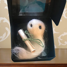 Laden Sie das Bild in den Galerie-Viewer, Halloween Gespenst Ornament