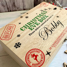Laden Sie das Bild in den Galerie-Viewer, Holzkiste zum Thema Heiligabend