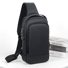 Laden Sie das Bild in den Galerie-Viewer, Brusttasche mit Passwortschutz für Herren