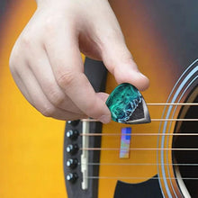 Laden Sie das Bild in den Galerie-Viewer, Nordlicht Gitarrenplektrum Halskette - Bestes Musikergeschenk