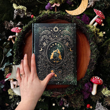 Laden Sie das Bild in den Galerie-Viewer, Wunderbares Wunderland-Tagebuch