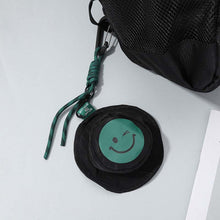 Laden Sie das Bild in den Galerie-Viewer, Smiley Hut Münzgeldbörse mit Schnalle