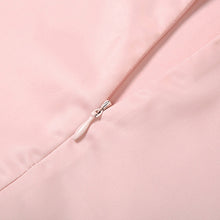 Laden Sie das Bild in den Galerie-Viewer, Neckholderkleid aus Satin mit V-Ausschnitt