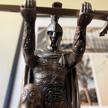 Laden Sie das Bild in den Galerie-Viewer, Griechischer Kommandant Statue Schreibtisch Ornamente Stifthalter