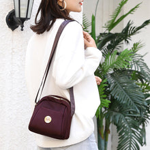 Laden Sie das Bild in den Galerie-Viewer, Shoulder small capacity shell bag