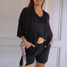 Laden Sie das Bild in den Galerie-Viewer, Locker sitzende lässige Strickjacke mit zwei Knöpfen