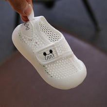 Laden Sie das Bild in den Galerie-Viewer, Non-Slip Baby Mesh Shoes