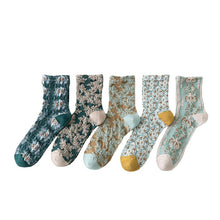 Laden Sie das Bild in den Galerie-Viewer, Vintage bestickte florale Damensocken