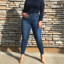 Laden Sie das Bild in den Galerie-Viewer, Jeans in Übergröße