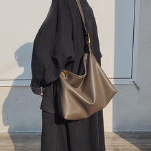 Laden Sie das Bild in den Galerie-Viewer, Weiche, zusammenklappbare, extrem einfache Umhängetasche