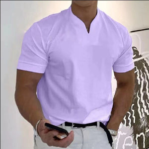 Sportliches Kurzarm-T-Shirt mit V-Ausschnitt