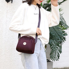 Laden Sie das Bild in den Galerie-Viewer, Shoulder small capacity shell bag