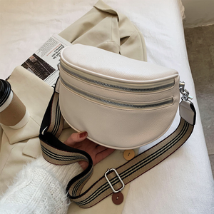 Umhängetasche mit mehreren Taschen