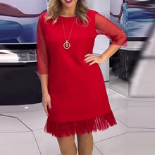 Laden Sie das Bild in den Galerie-Viewer, Einfarbiges Paillettenkleid mit Netznähten