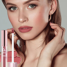 Laden Sie das Bild in den Galerie-Viewer, Samtiger matter Lippenstift