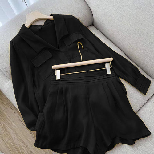 Zweiteiliges, übergroßes T-Shirt mit Knopfleiste und Shorts für Damen