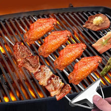 Laden Sie das Bild in den Galerie-Viewer, Halbautomatische Grillgabel aus Edelstahl (Vorbestellung, Versand innerhalb von 15 Tagen)