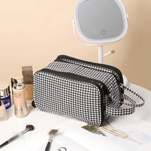 Laden Sie das Bild in den Galerie-Viewer, Tragbare Kosmetiktasche mit großer Kapazität