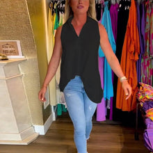 Laden Sie das Bild in den Galerie-Viewer, Ärmelloses Oberteil mit gerafftem Revers