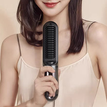 Laden Sie das Bild in den Galerie-Viewer, Kabelloser tragbarer aufladbarer Haarglättungskamm