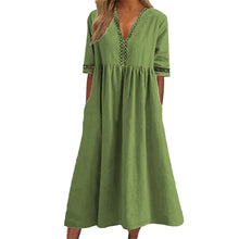 Laden Sie das Bild in den Galerie-Viewer, Taillenbetontes Spitzenkleid mit V-Ausschnitt