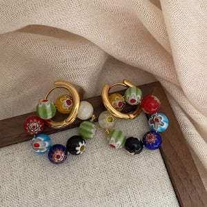 Boho-Ohrringe mit bunten Lucite-Perlen