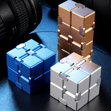 Laden Sie das Bild in den Galerie-Viewer, Unendlichkeitswürfel