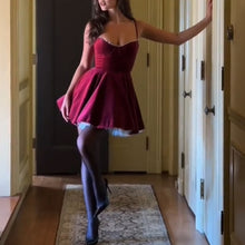 Laden Sie das Bild in den Galerie-Viewer, Sexy Weihnachtsrock in A-Linie mit Schlauchoberteil