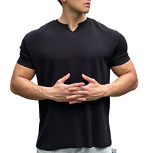 Laden Sie das Bild in den Galerie-Viewer, T-shirt mit kleinem V-Ausschnitt