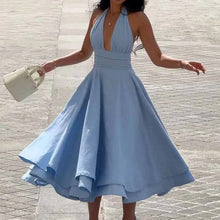 Laden Sie das Bild in den Galerie-Viewer, Neckholder-Kleid in Volltonfarbe, leger