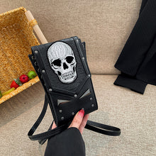 Laden Sie das Bild in den Galerie-Viewer, Punk Stil Totenkopf Mini Gürteltasche