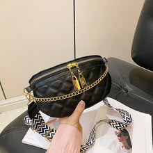 Laden Sie das Bild in den Galerie-Viewer, Vielseitige Brusttasche mit Karomuster